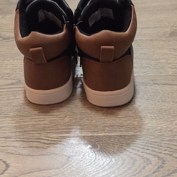 Boys Sz 1/2 Aldo Thelawet Blk Tan high top sneaker - Picture 6 of 14